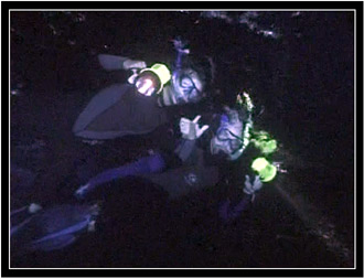 Arlo and Oksana wave hi… underwater!